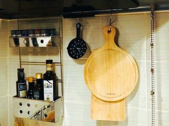 突っ張り棒は「縦」で使うとめっちゃ使える!我が家のキッチンで大活躍♡