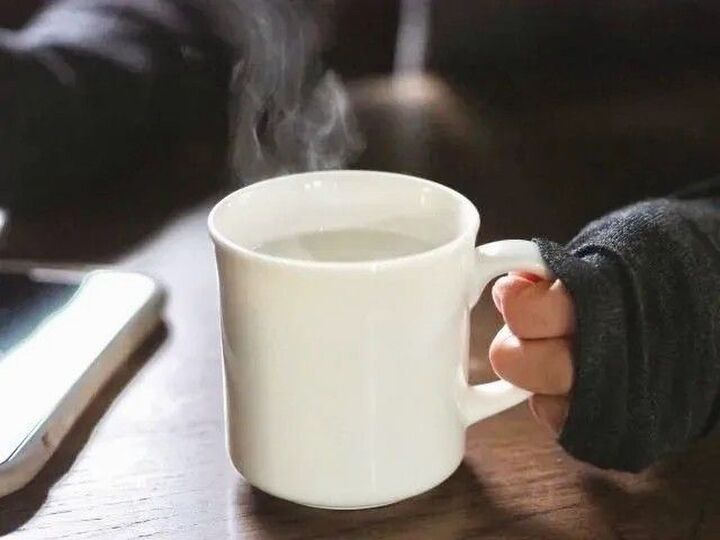 朝の「白湯」は美容&健康効果がバツグンです。正しい飲み方から「味」でわかる体調診断まで