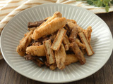 ボリュームたっぷり！「手羽中とごぼうのあげがらめ」