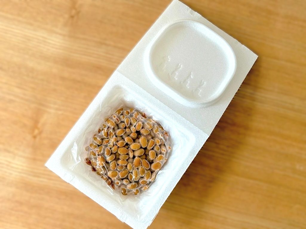 え、ラクすぎ！納豆のネバネバが10秒で落ちる「家事ワザ」。これからはもうコレ一択です！