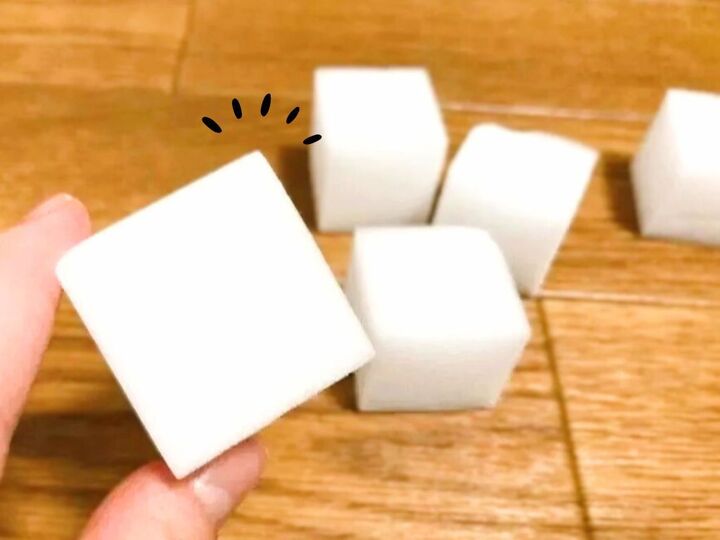 やっちゃった…!もう二度とツヤは戻らない。「メラミンスポンジ」NGな使い方まとめ