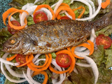 天然魚クエストで届いた＜イサキ＞を例の＜ゴマ塩＞で焼いてみた！