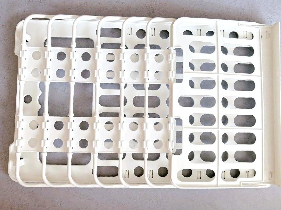 【ダイソー】骨みたいなパーツだけど…持ち上げるとさらに驚き！狭いスペースに役立つアイデア商品でした♪