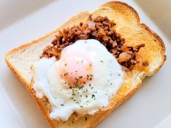 "卵1個"で2人分をまかなえる満足朝食レシピ！「卵が高くて買うの迷う…」そんな時のお助けワザです♪