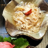 サクサクアジフライにのせても美味！れんこんの甘酢漬けにコレを加えて！