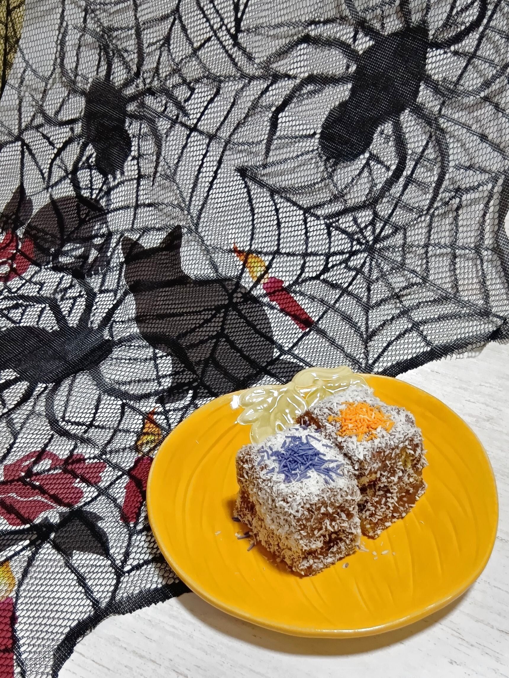 めちゃ旨！話題の関西万博スイーツを手作り！ハロウィンカラーのオレンジ＆紫のラミントン！