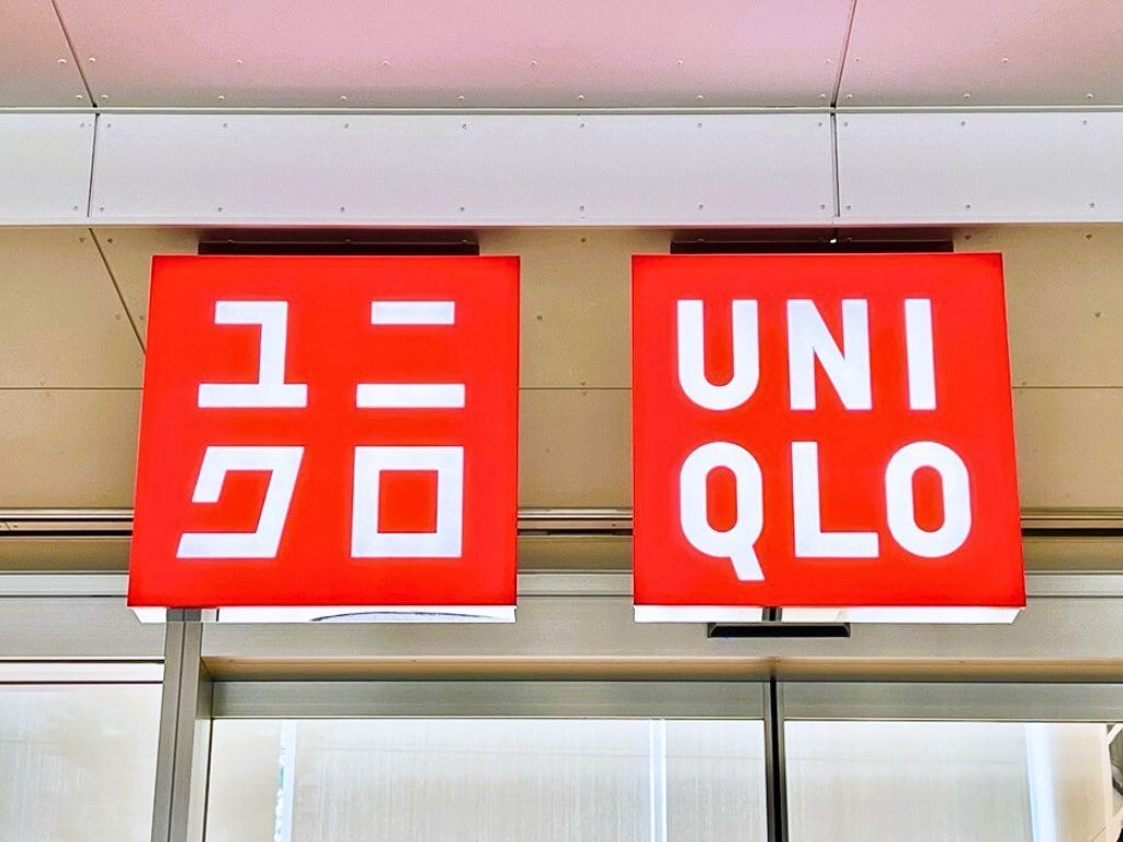 【ユニクロ】見た目は本格デニム、履くとめっちゃラク～！ストレッチ素材の快適パンツ、もう手放せない♡