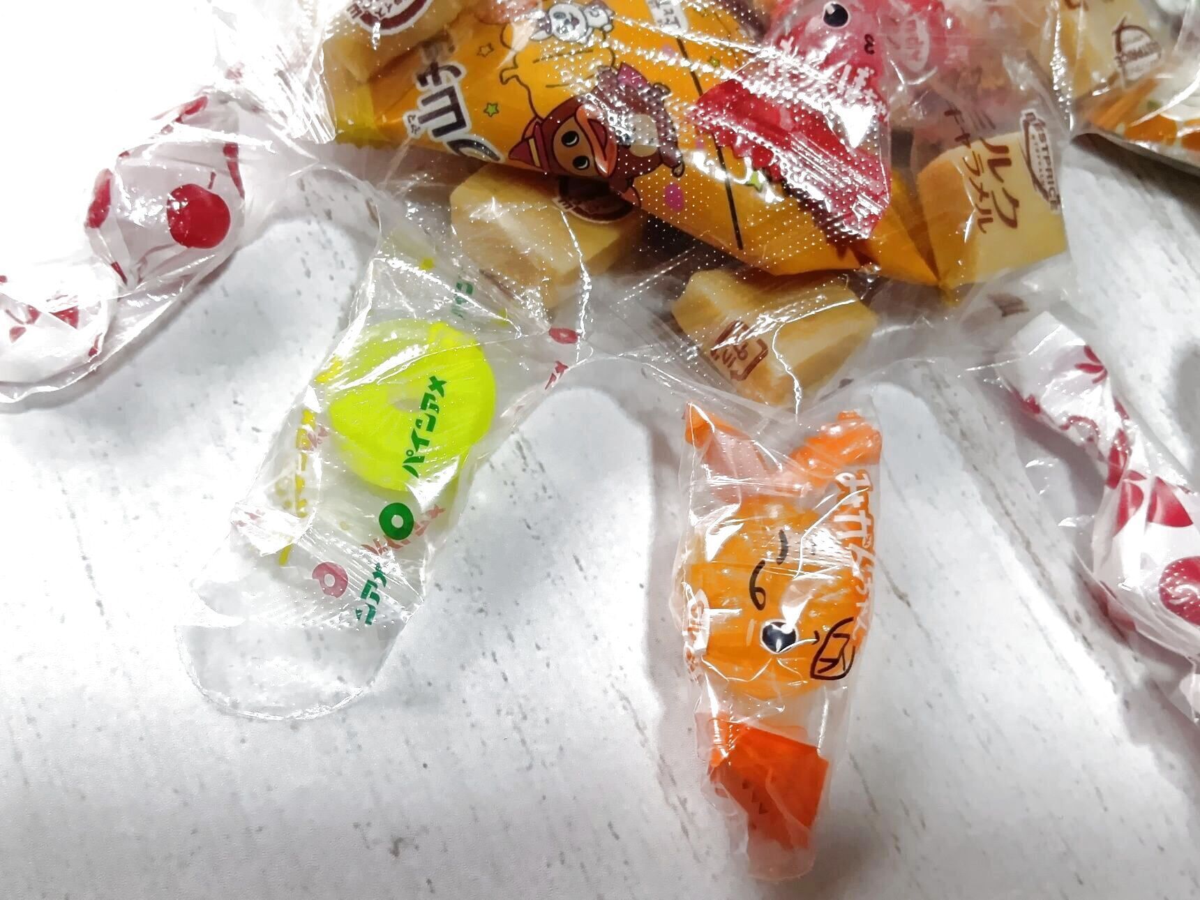 透明人間のお菓子の手を作ります
