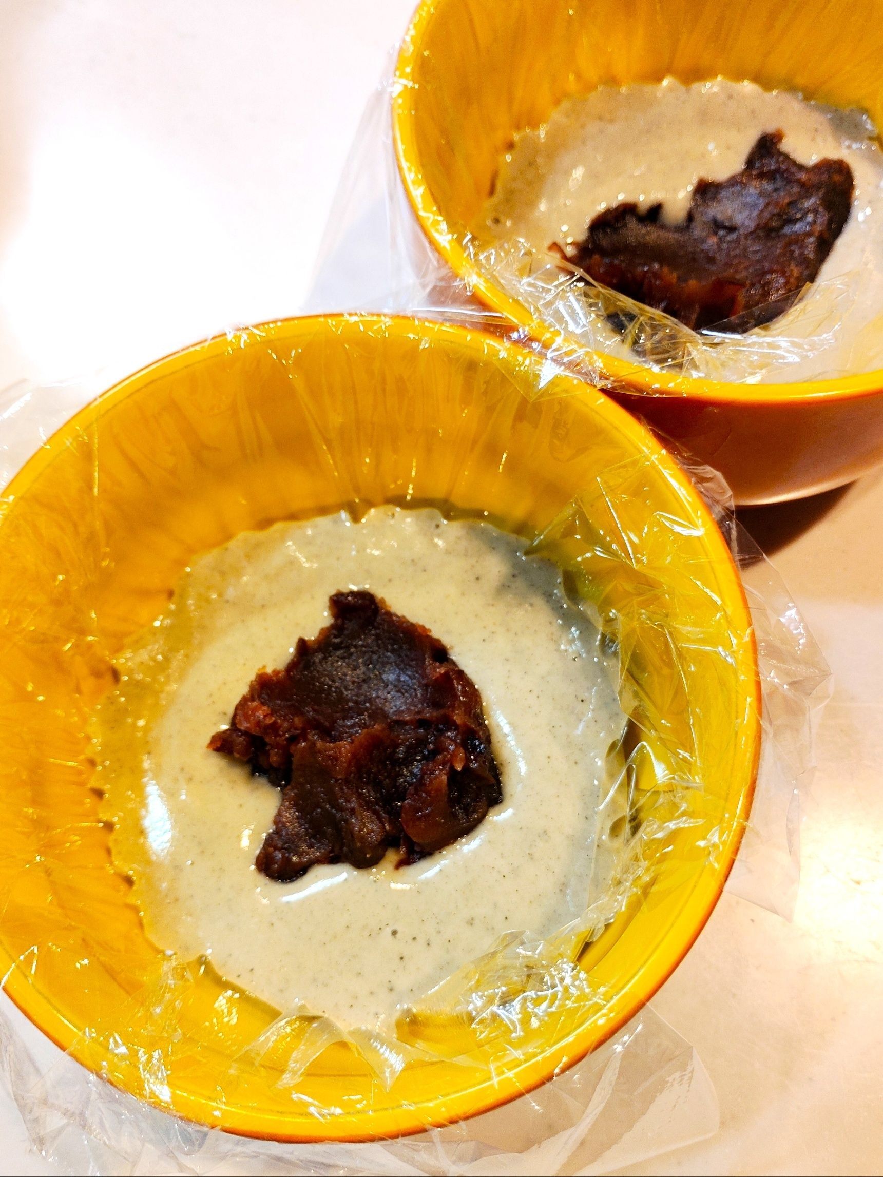 生地と具材を入れる