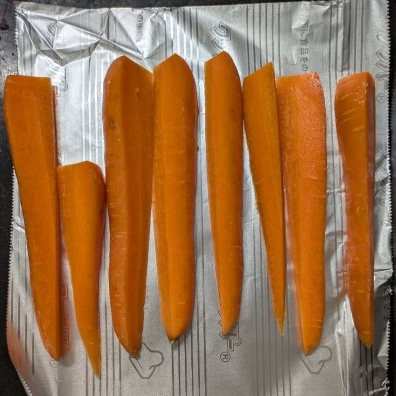 にんじんをカットしてオーブンで焼くだけ！