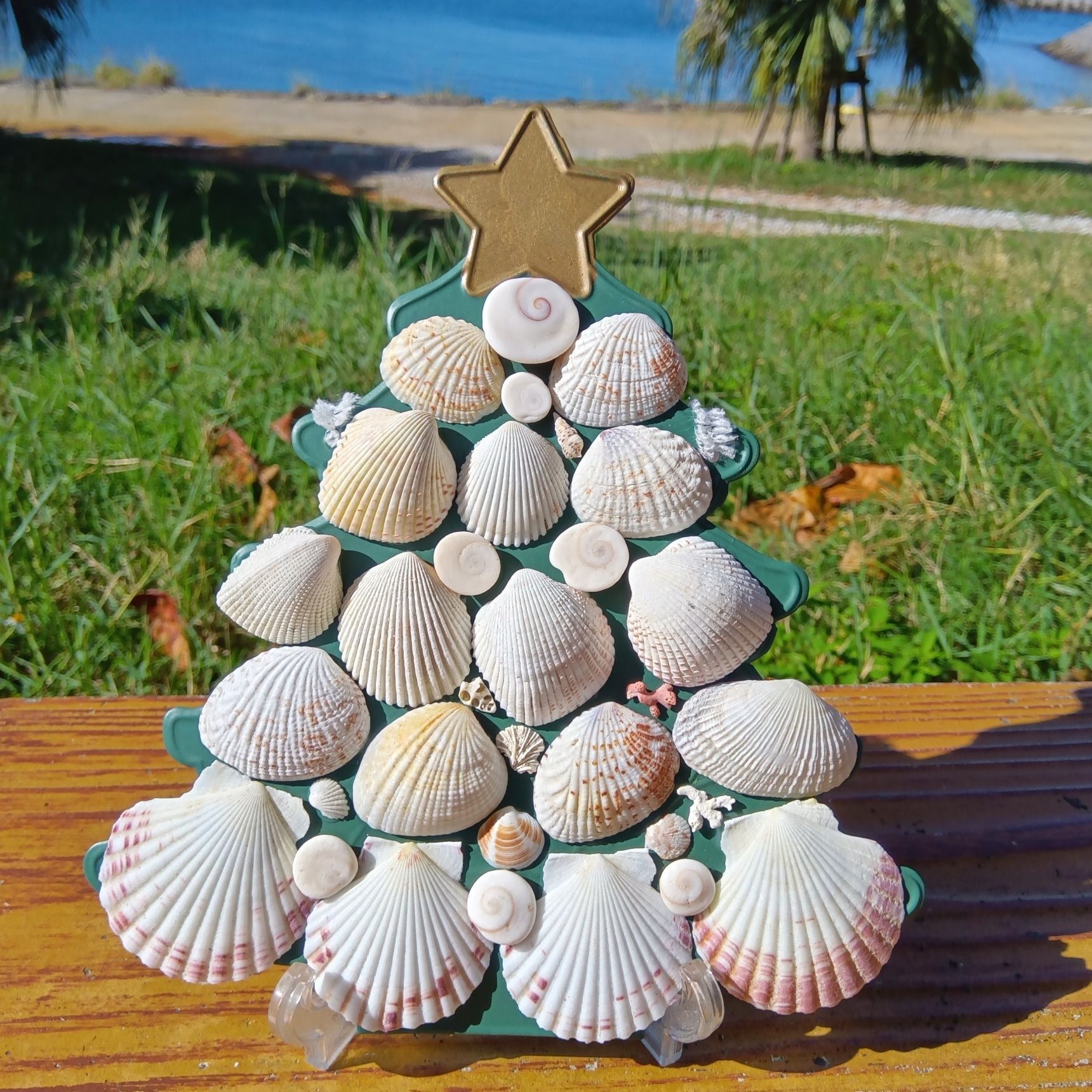 ブリキのツリーに