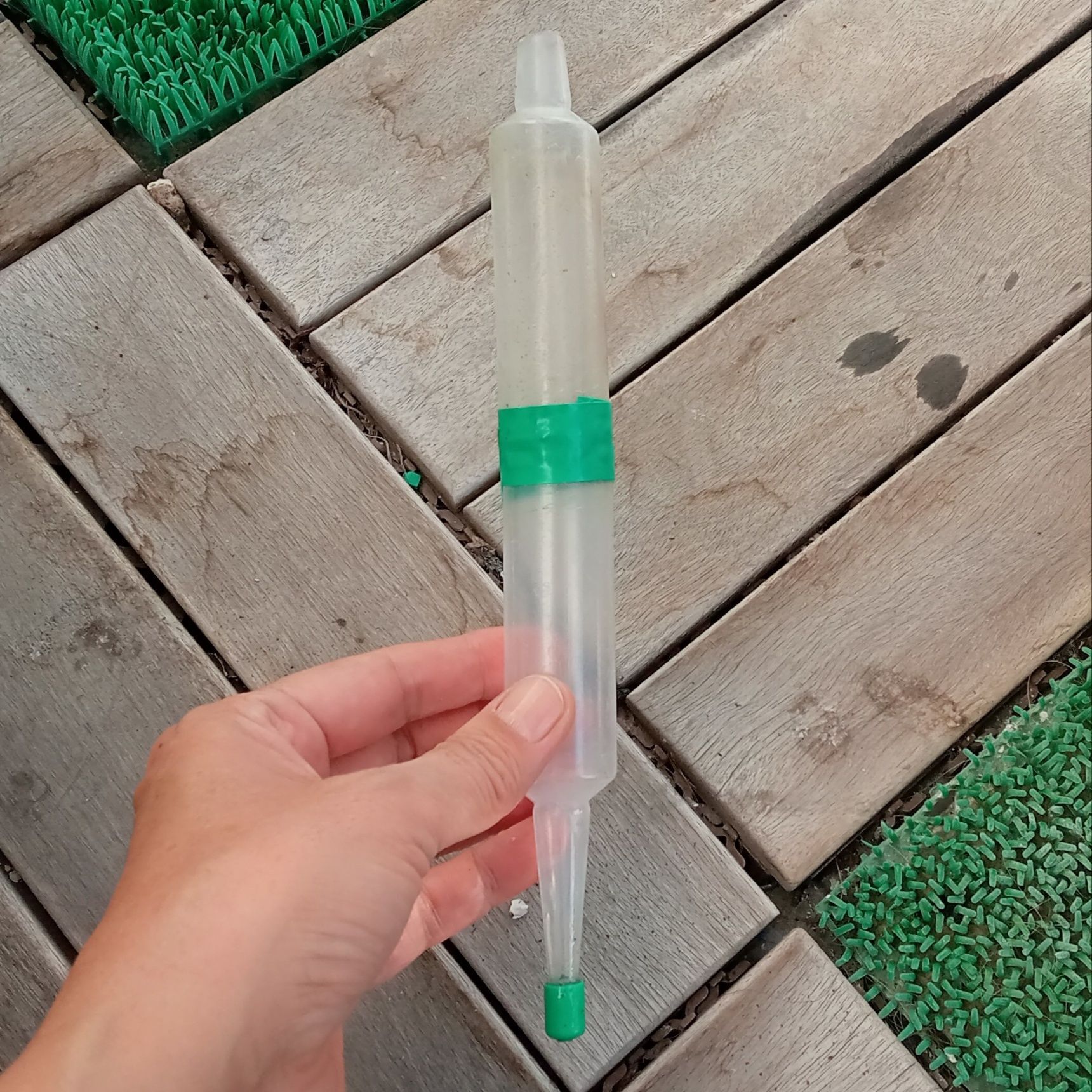 1本だと土まで遠いので、2本を繋げて