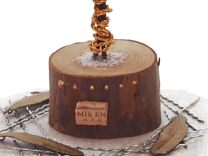 サンドマチエールで雪の感じを出しています