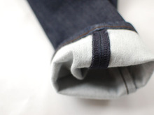 【ユニクロ】見た目は本格デニム、履くとめっちゃラク～！ストレッチ素材の快適パンツ、もう手放せない♡