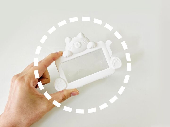 【セリア】大人のプチ悩みを救う⇨『ネコの窓』がキッチンで大活躍!「見た目もかわいくて買って大正解!」