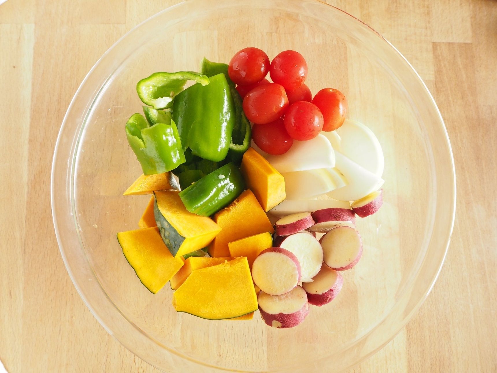 野菜は食べやすい大きさにカット