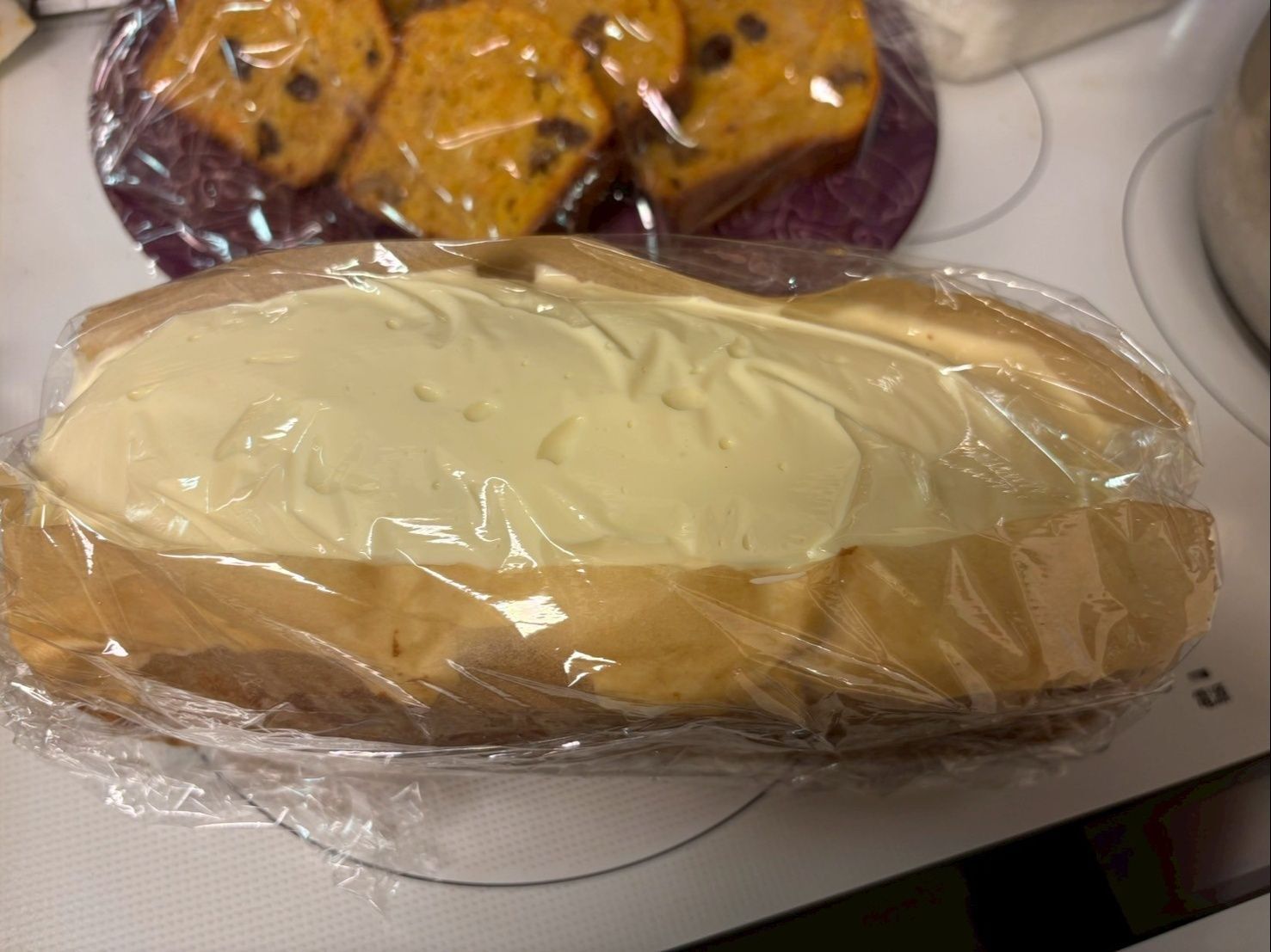 ちなみにもう一本はチーズクリームをトッピングしてから冷蔵庫で固めました