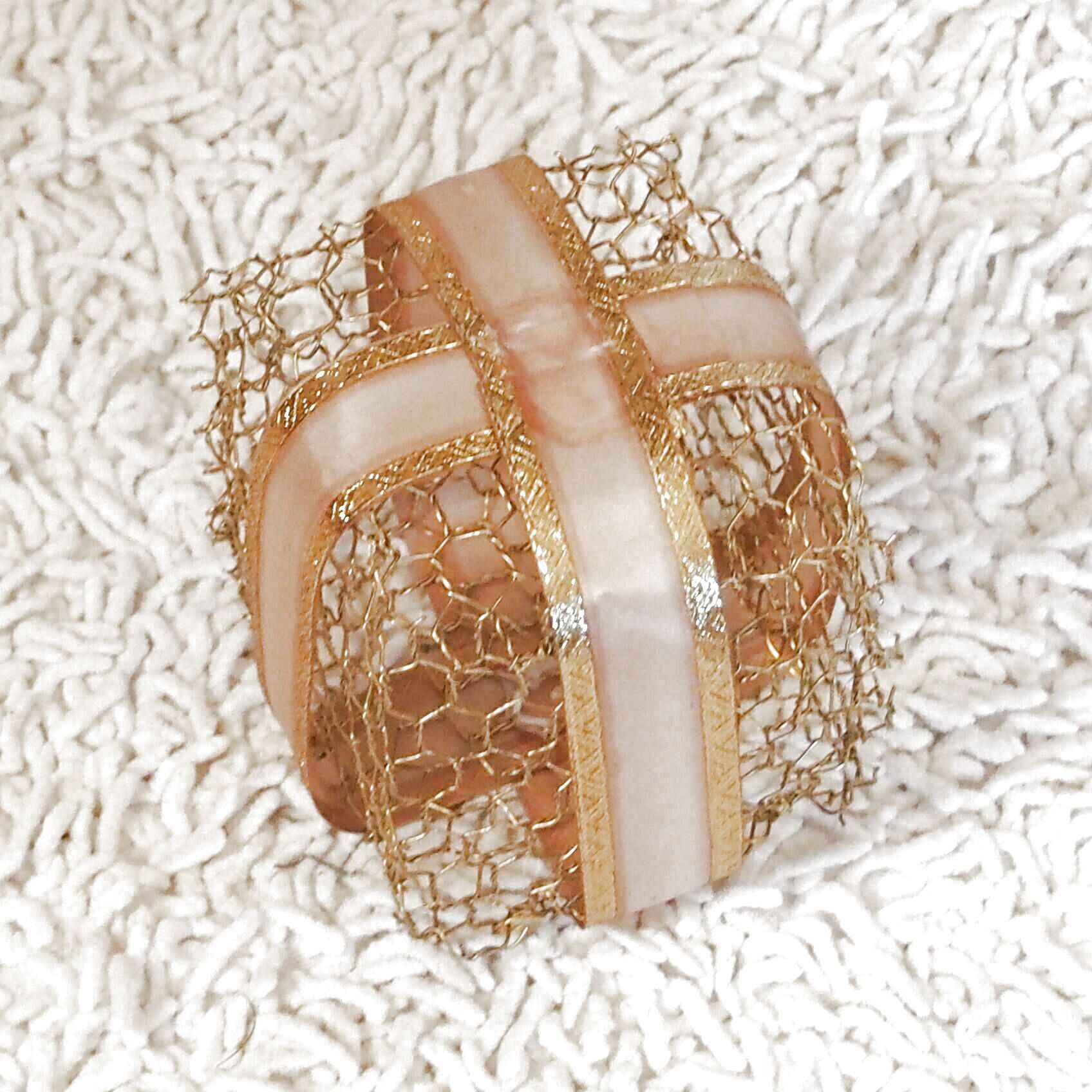 ④同じく、ボンド付けしていきます　小