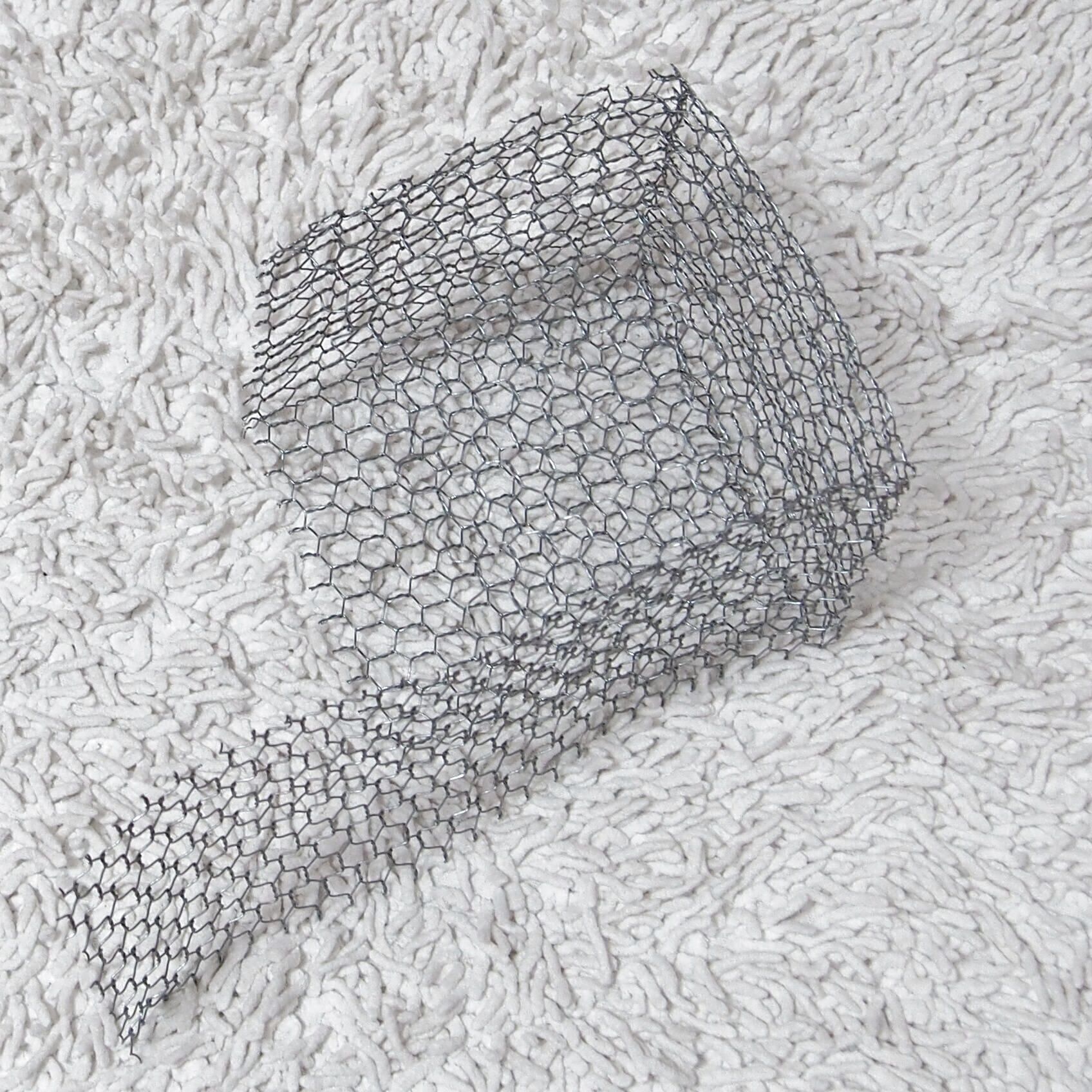 ②ワイヤーでくるくる止めます