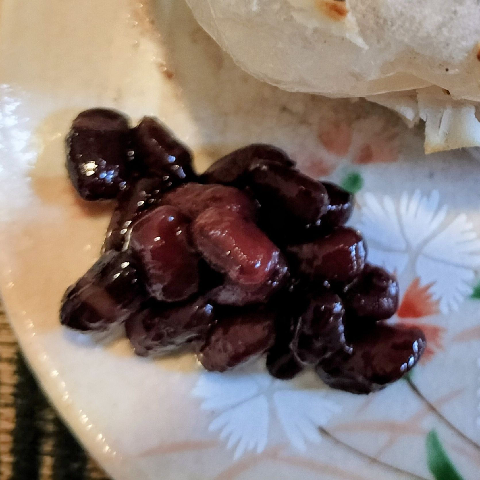 4. 粒あんを挟む