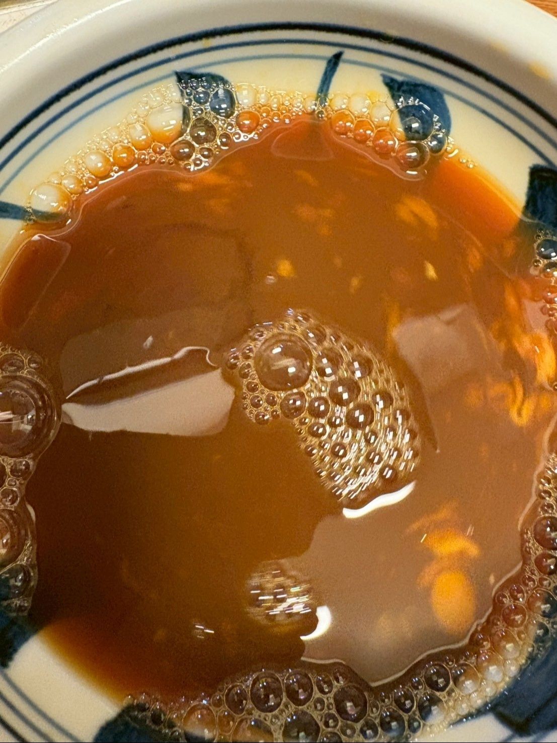 醤油も入れてよく混ぜ合わせます