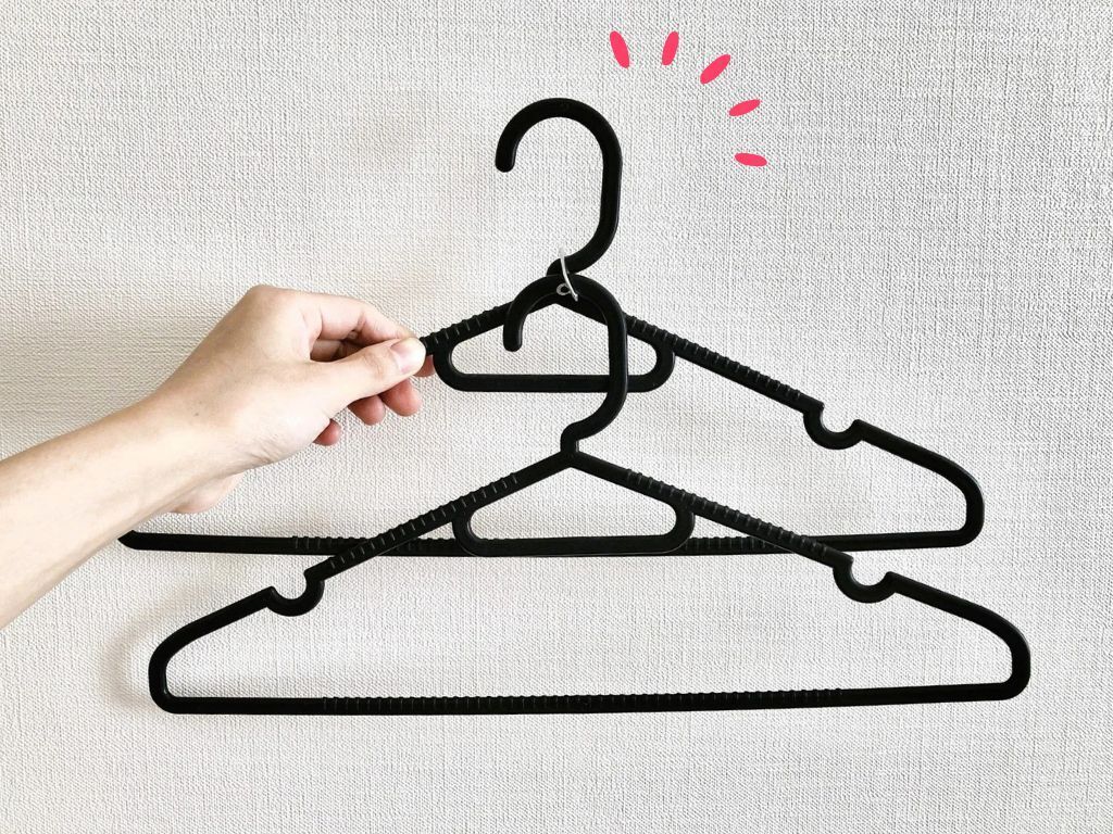 ハンガー収納を2倍にする方法。「0円」で簡単！裏ワザやってみた