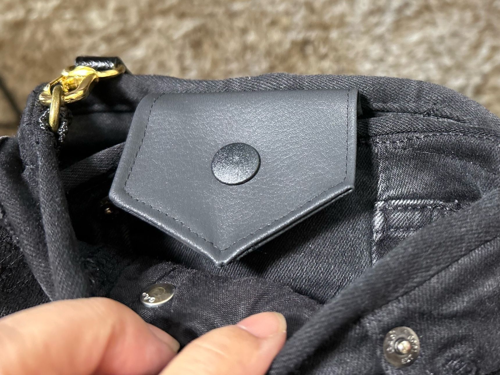 オプションで中が見えないように工夫