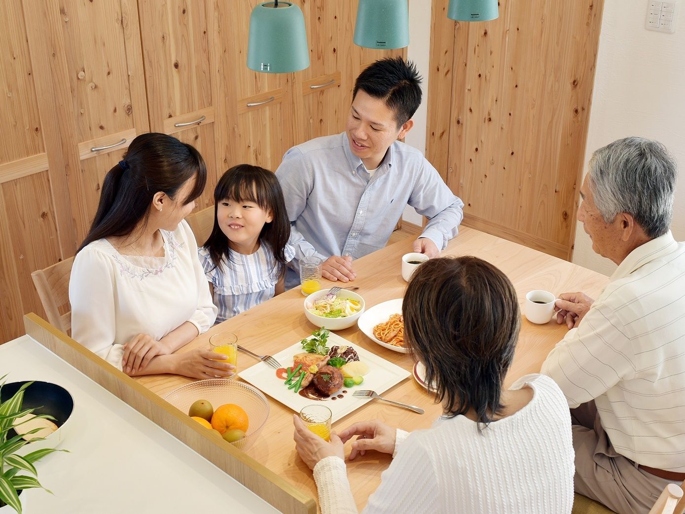 年齢や性別によって必要な量が異なる！