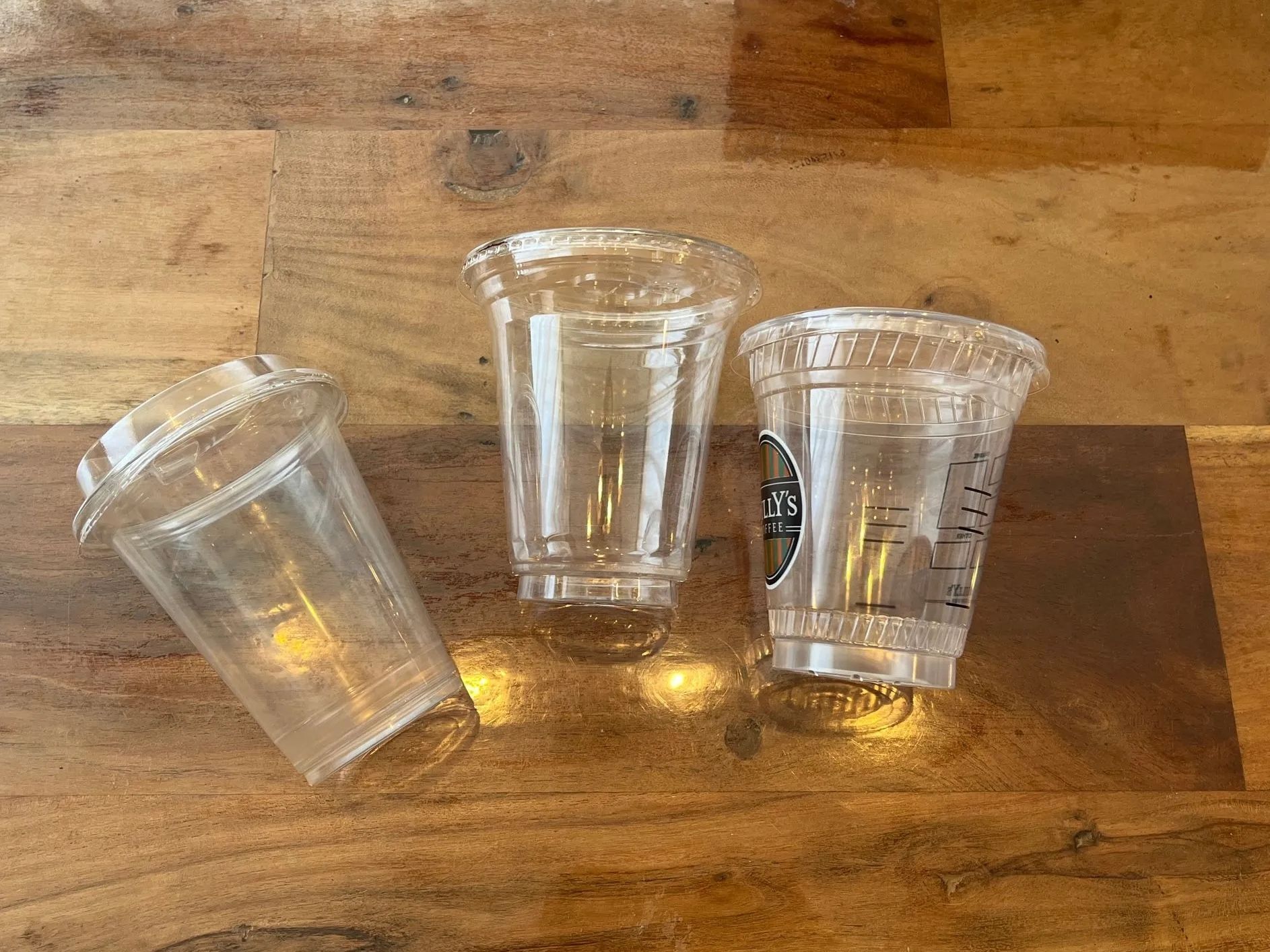 「プラカップ」の意外な使い道がバレた！お菓子入れ＆コスメ収納の“再就職ワザ”まとめ