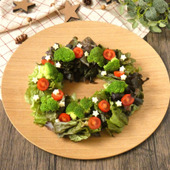 パーティーにぴったり！「サニーレタスとブロッコリーのリースサラダ」