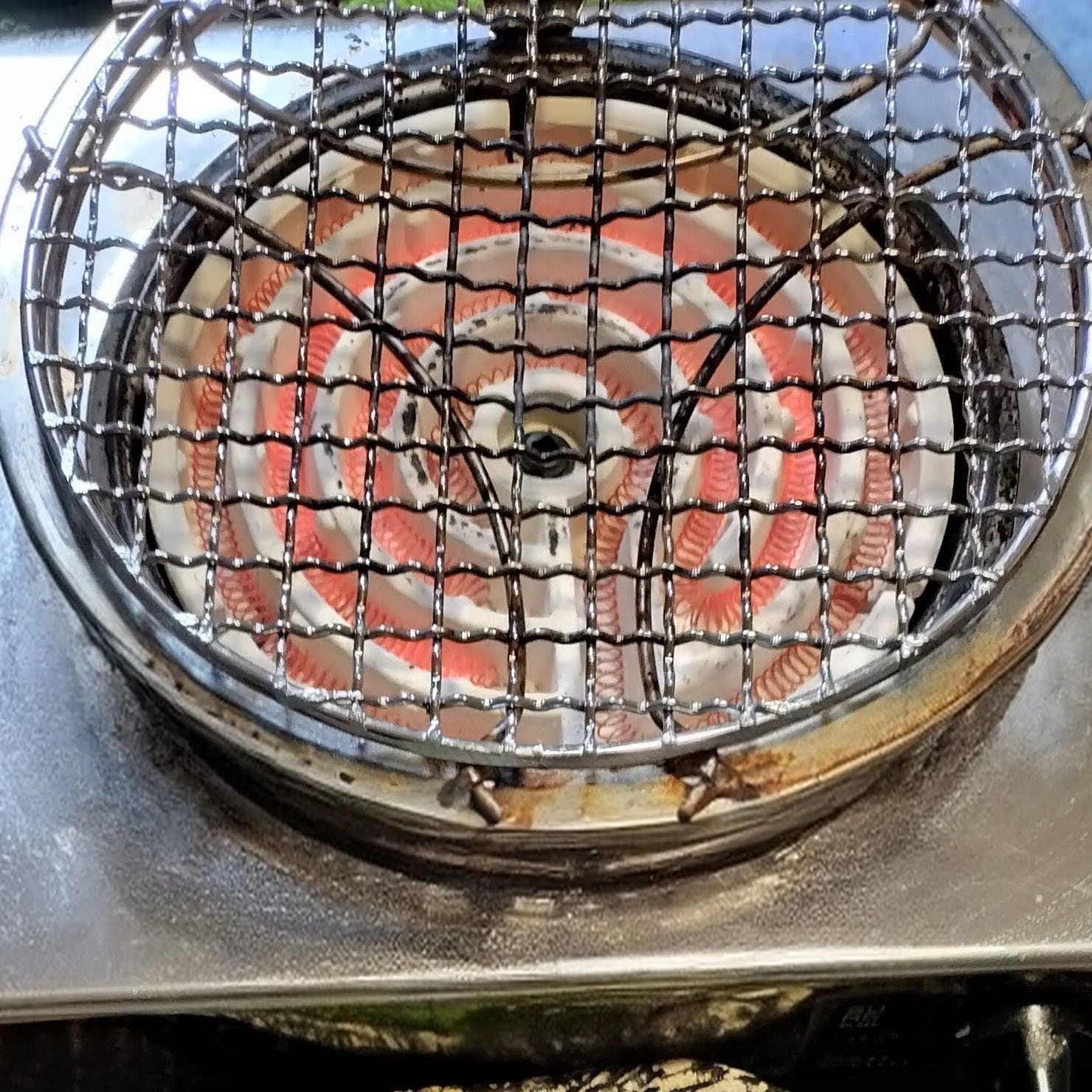 格別！食卓で、各々が都度炙って！手巻きおにぎり！炙りたての海苔の香りと食感がやみつき！