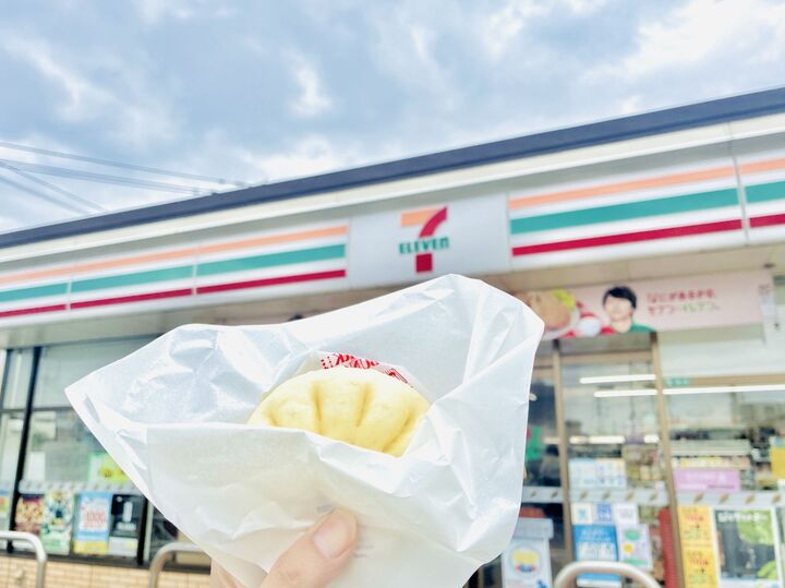 セブンの肉まんには『隠し要素』がある!?敷紙は通常版とレア版が存在するというウワサも