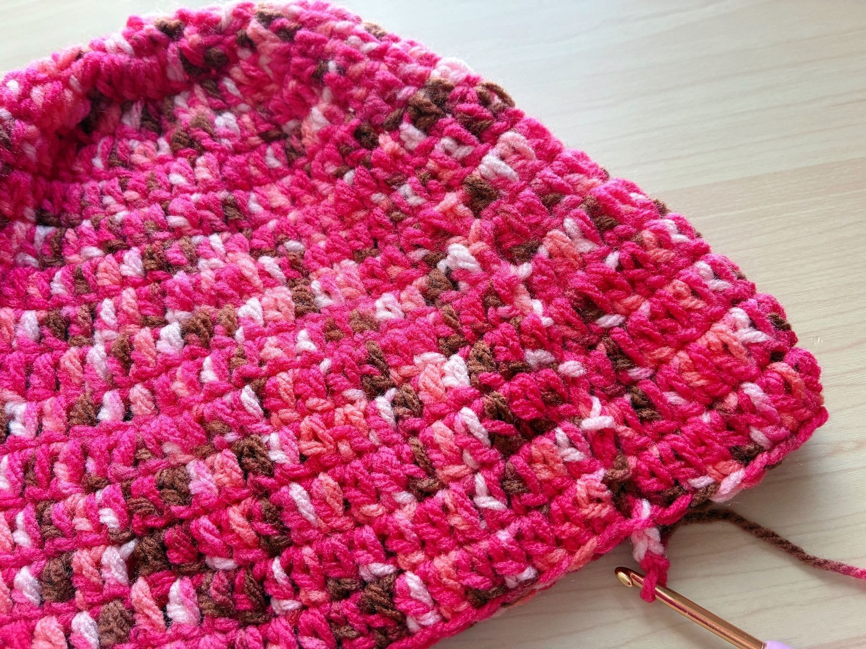 立ち上がりを付けて編んでいます