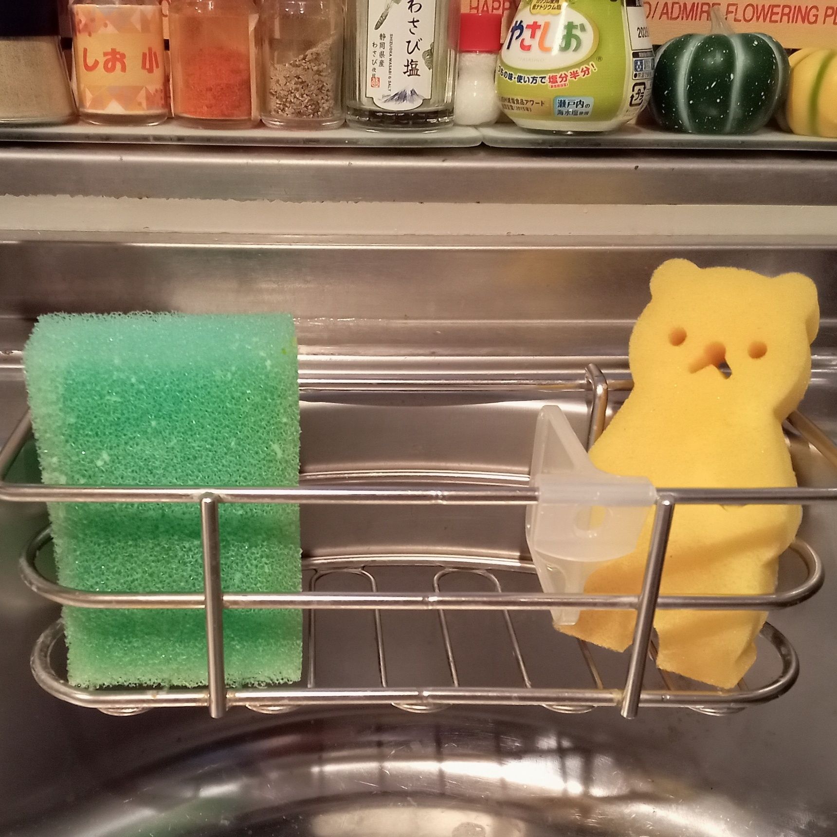 食器用とシンク用がきっちり分けられて、衛生的〜