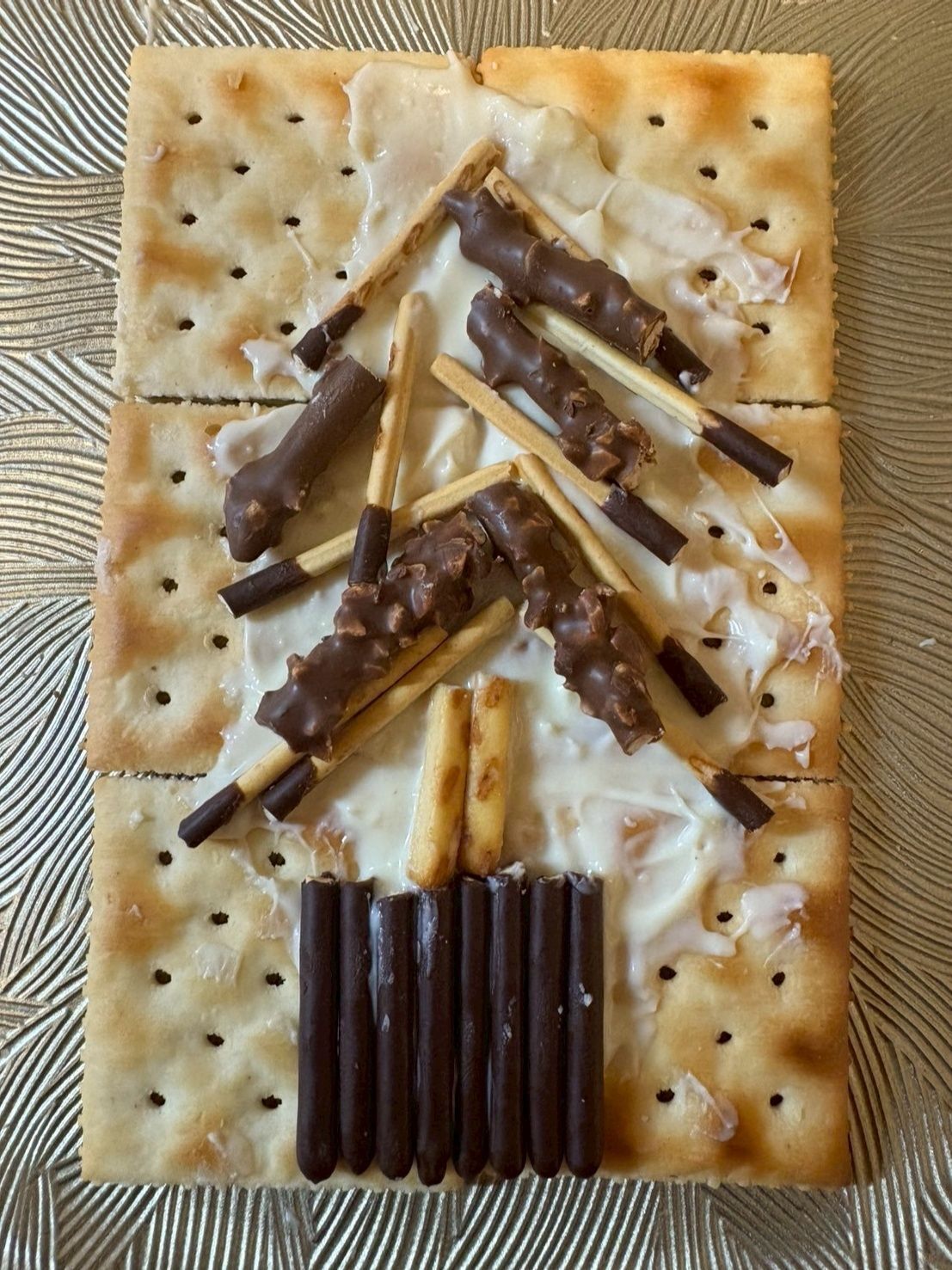 後はもう、ポキポキ折って好きに組み合わせていきます