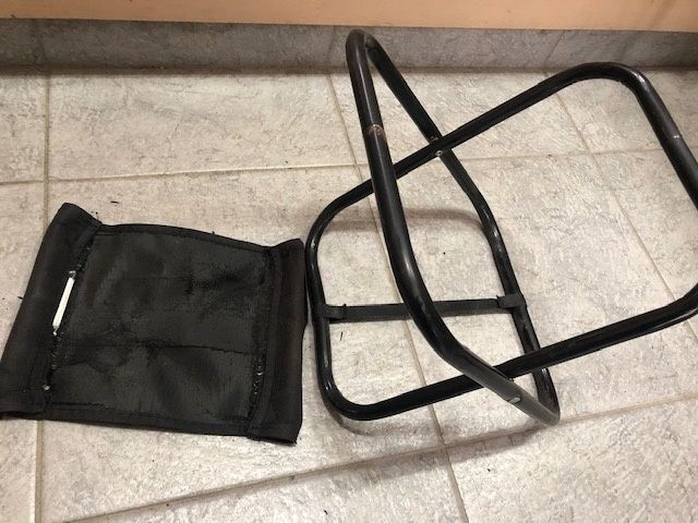 取り外しは簡単です