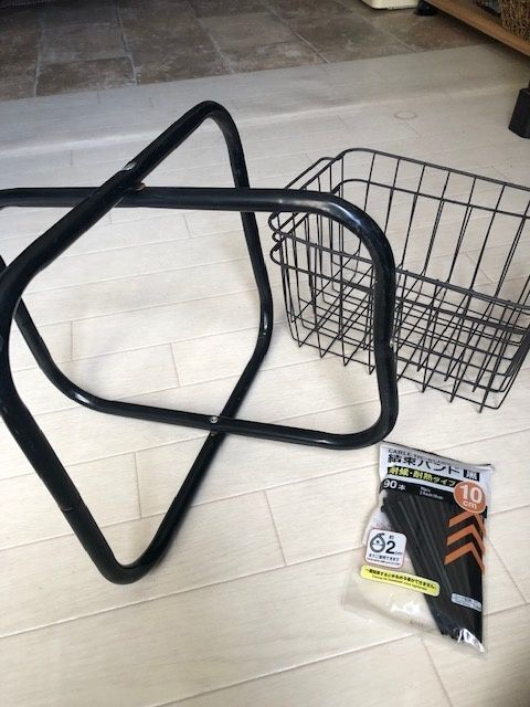 セリアのワイヤーバスケット