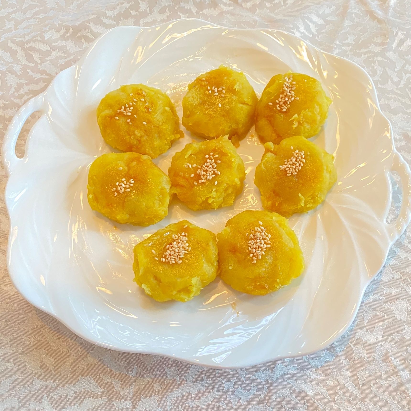 手作りおやつ「さつまいも餅」食物繊維もたっぷり