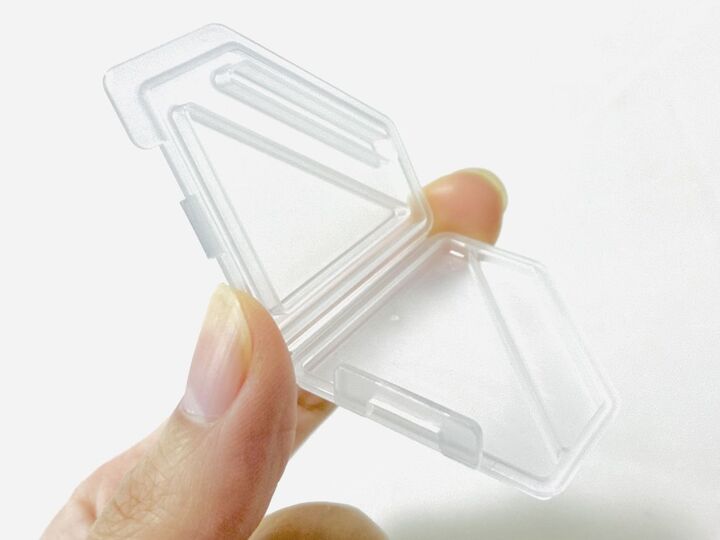 【セリア】コスメのもったいないを救う〈超実用アイテム〉発見!長年のモヤモヤをすっきり解決「気持ちよくフィットします♡」