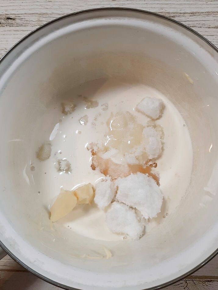 キャラメル生地を作る