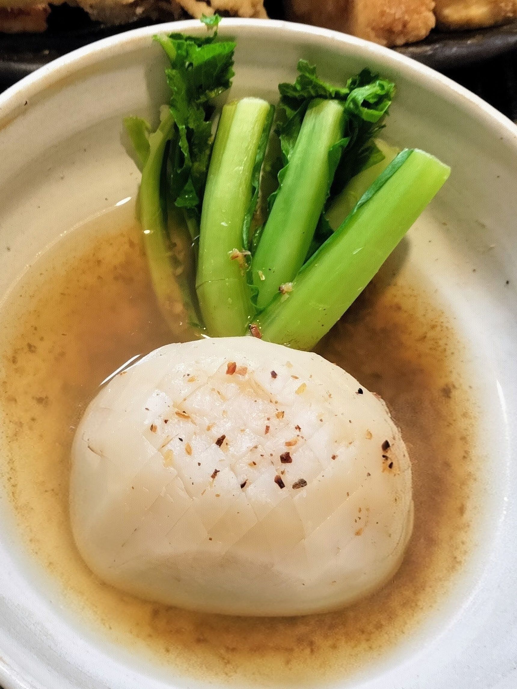 大きなカブの出汁煮！調味料は天然塩だけ！柔らかくて風味豊かなカブの煮物！