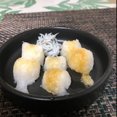 にゃんともかわいい大根おろしのネコチャン