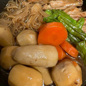 里芋と鶏手羽元の煮つけ