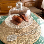 買わずにはいられない「焼きたてフィナンシェ」