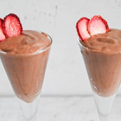 混ぜて冷やすだけ！チョコムース