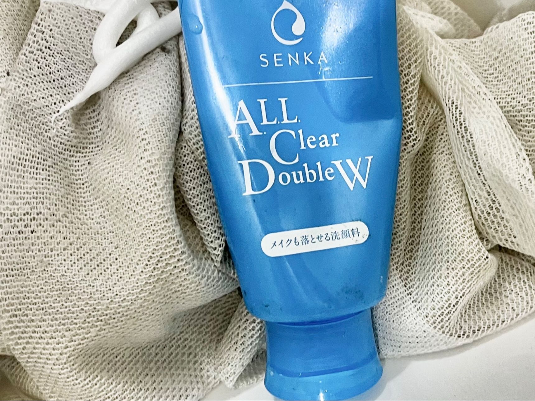 油で汚れがちな台所のカーテンには、これを使ってみた