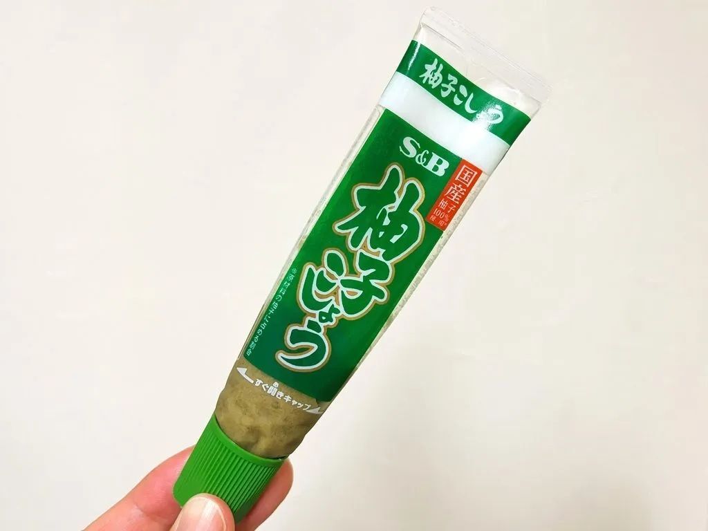 この冬に『柚子こしょう』を購入したら注目！眠らせるのはもう卒業→今すぐ試せる〈意外な使い道3選〉