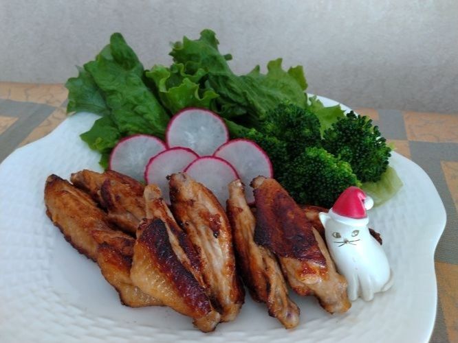 野菜を添えて盛り付ける