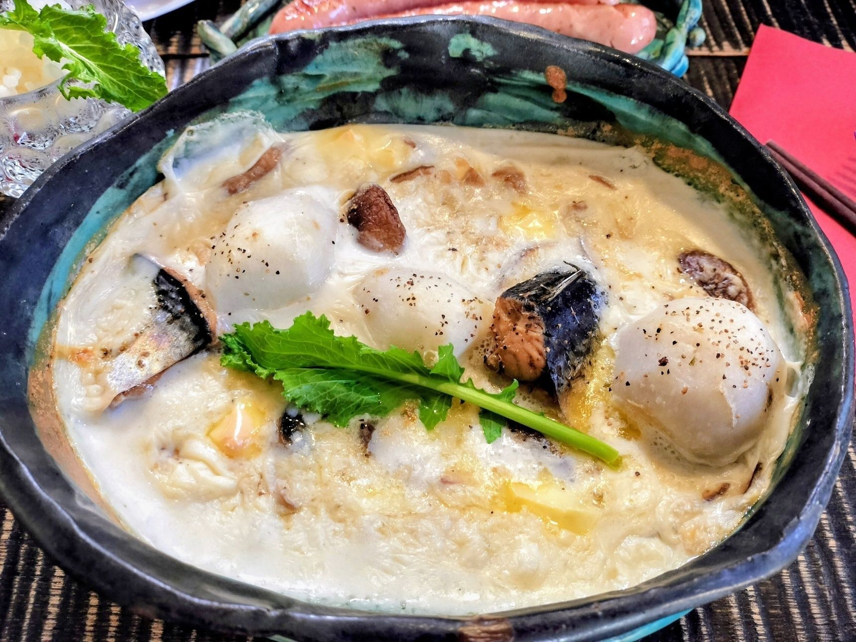 絶品！香味広がる洋風鯖缶とまるごと里芋グラタン！後入れ白飯！簡単クリーミーグラタン！