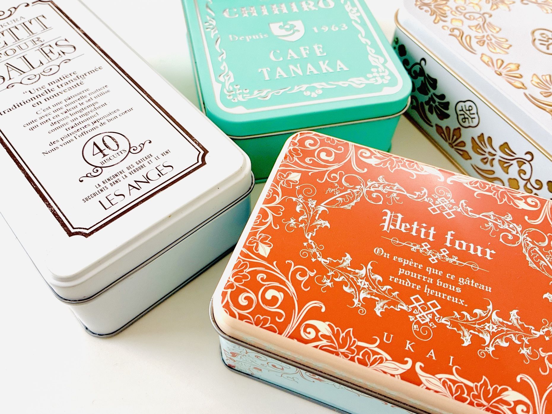 お菓子の缶が『愛おしい宝石箱』に大変身♡「なにコレ可愛すぎる！！」ゼッタイ真似したい使い道。